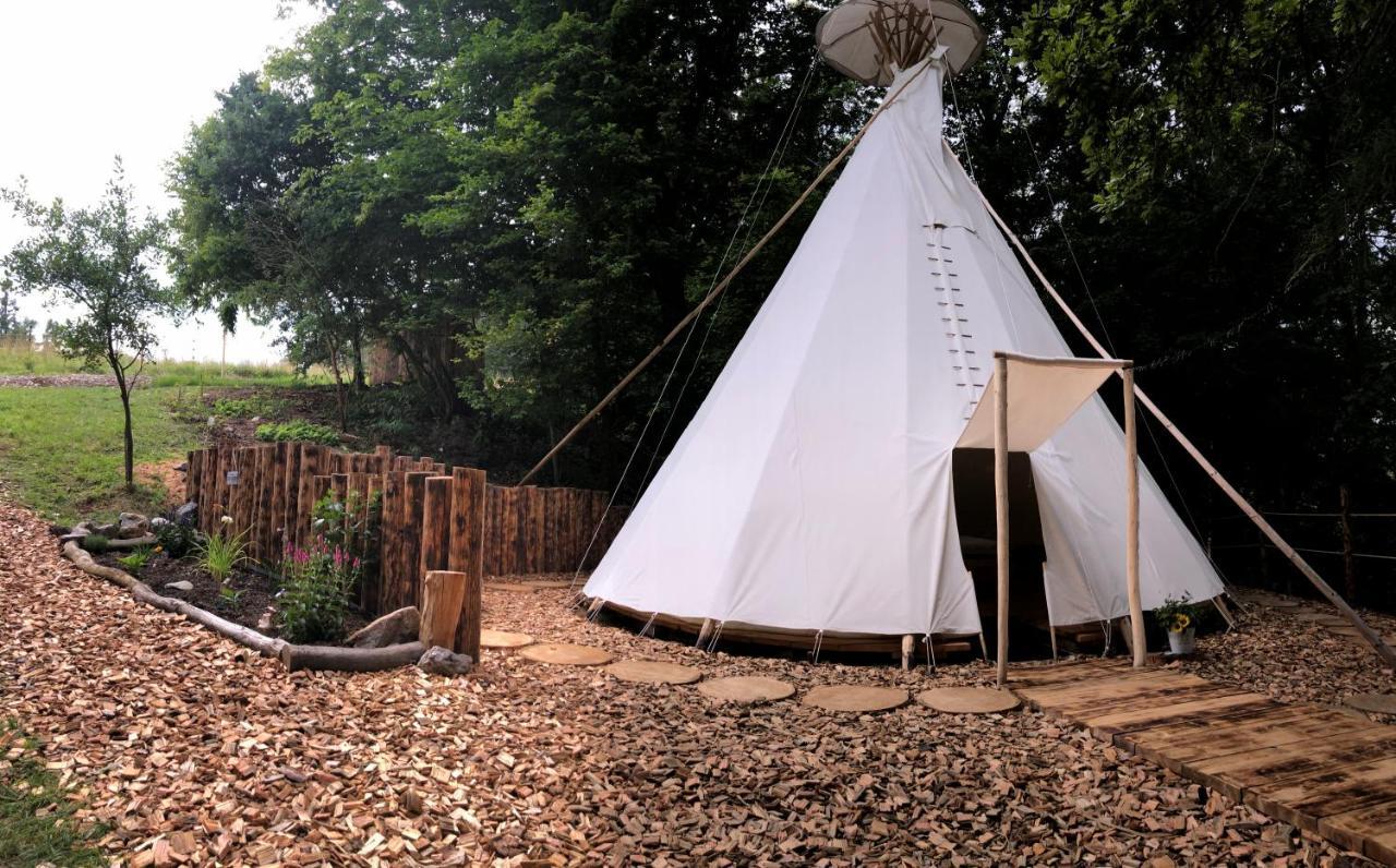 Unhošť Glamping Nad Meandry酒店 外观 照片
