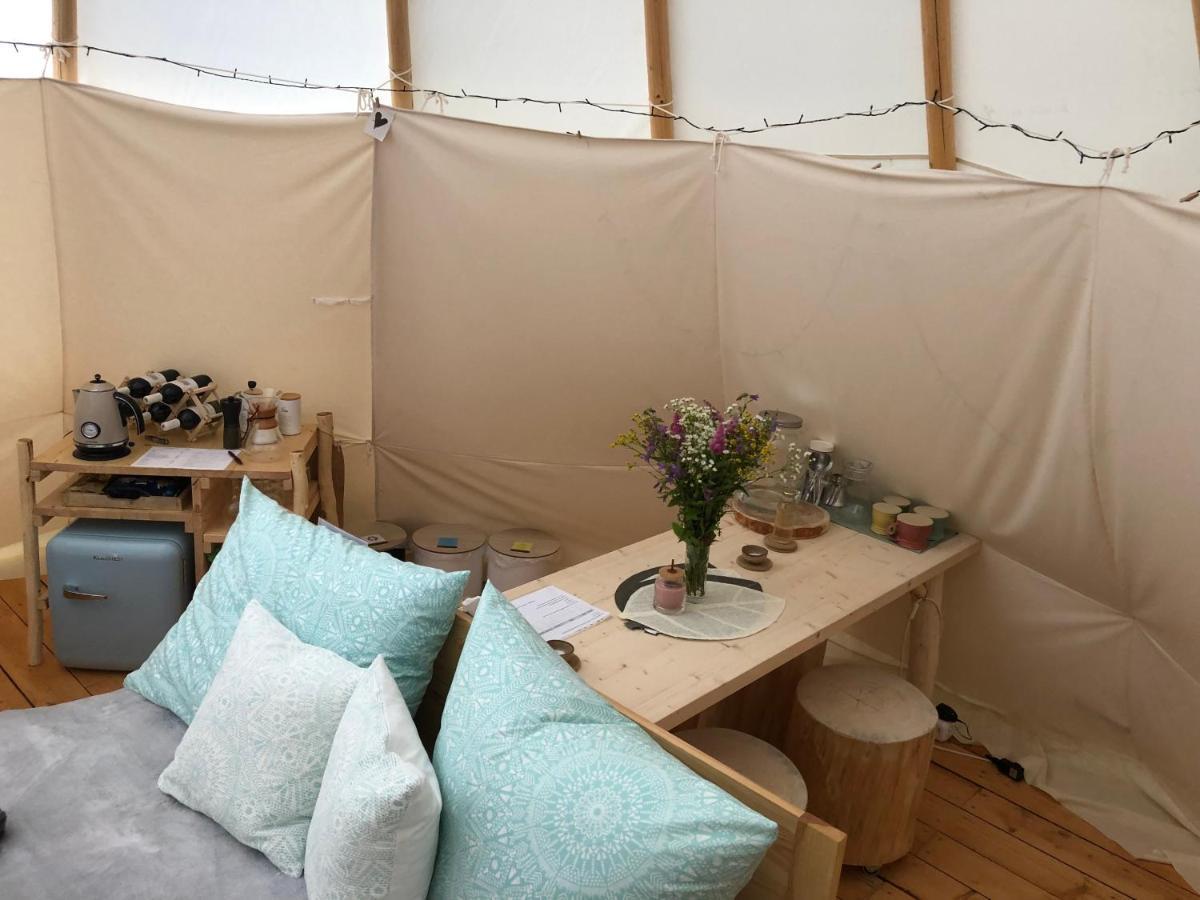 Unhošť Glamping Nad Meandry酒店 外观 照片